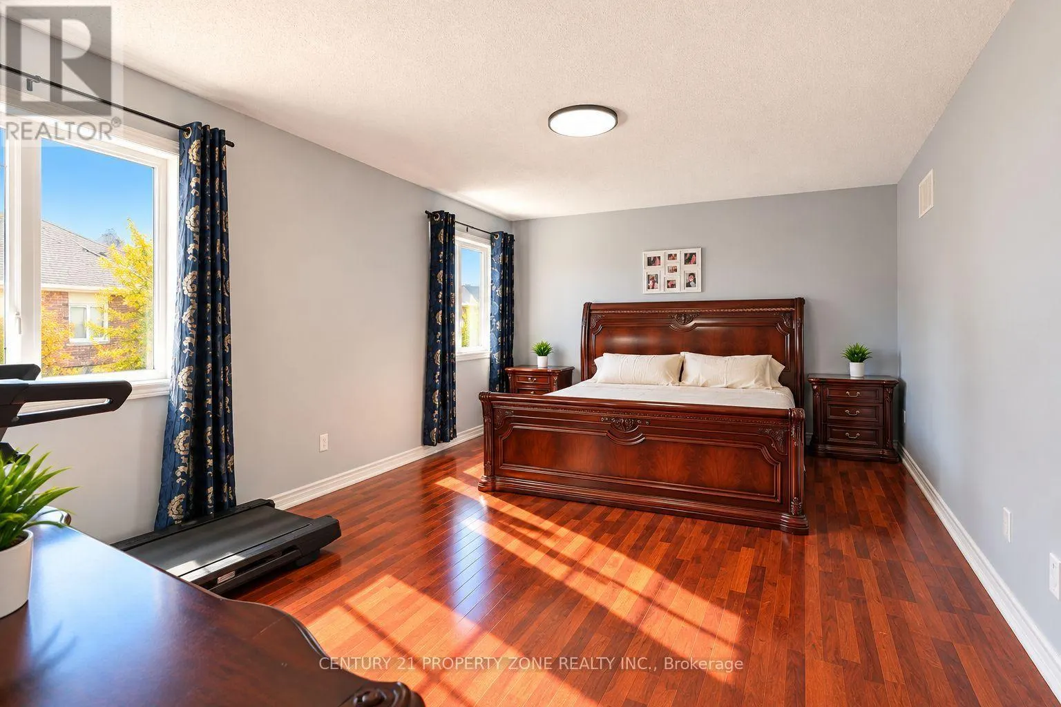 27 SLIPROCK CRESCENT