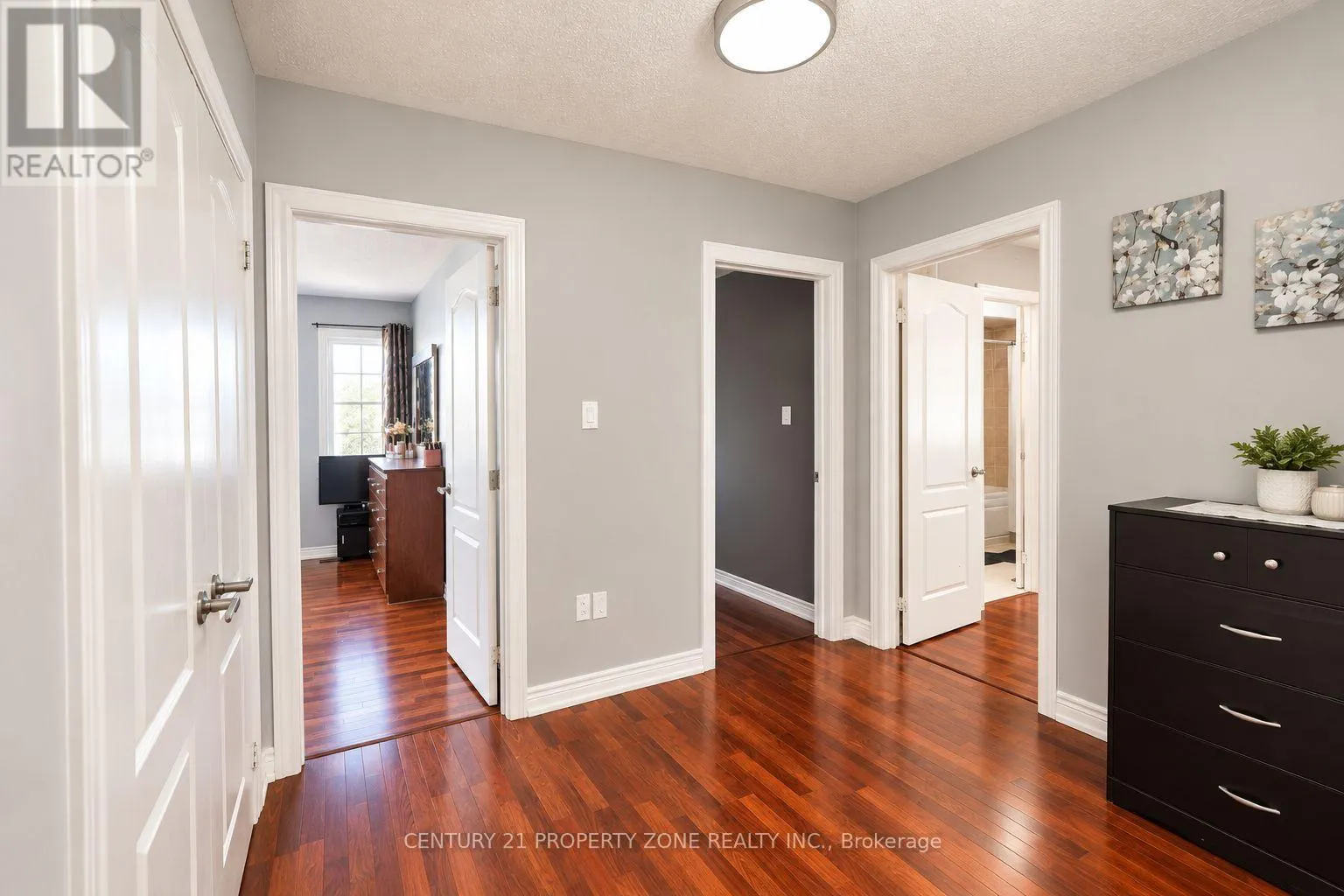 27 SLIPROCK CRESCENT