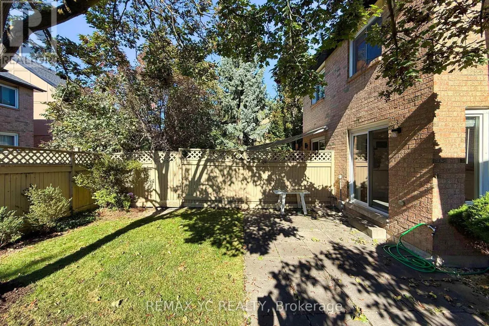 52 - 4635 REGENTS TERRACE