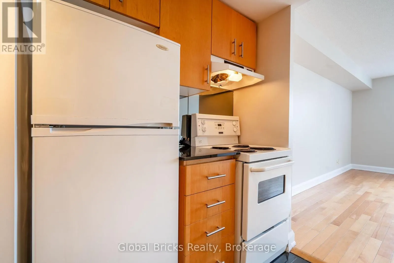 901 - 2737 KEELE STREET