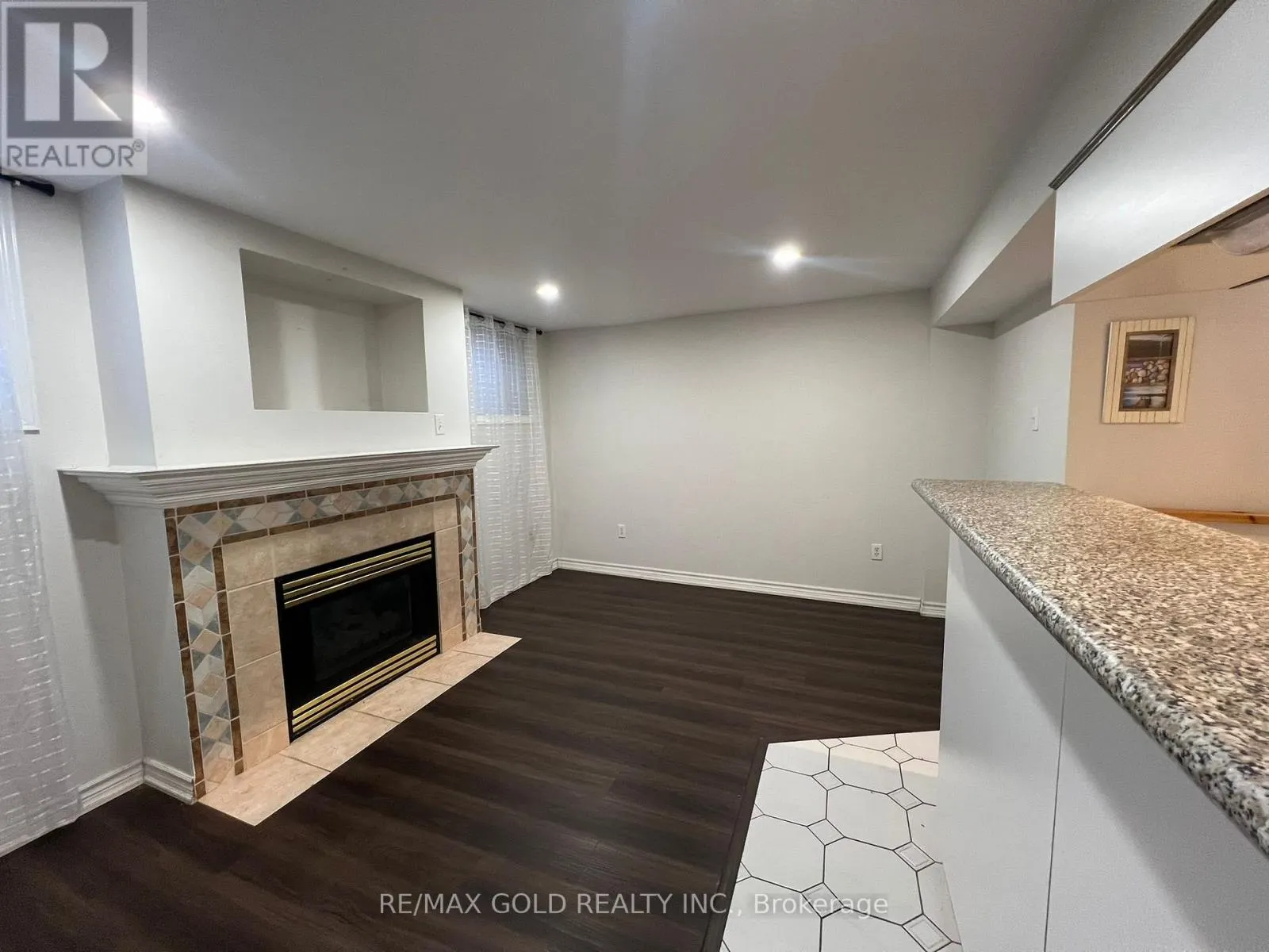 199 SUNFOREST DRIVE