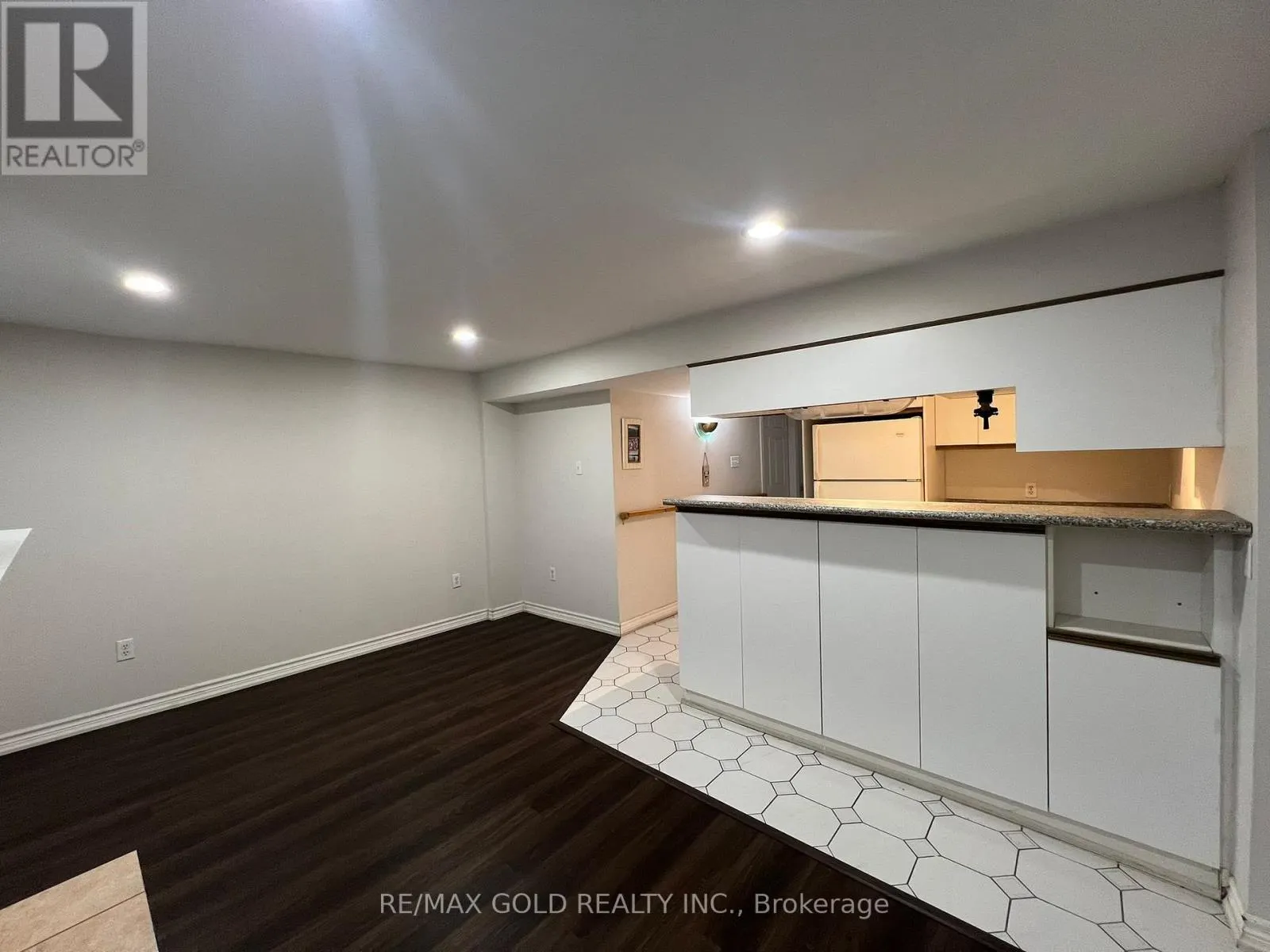 199 SUNFOREST DRIVE