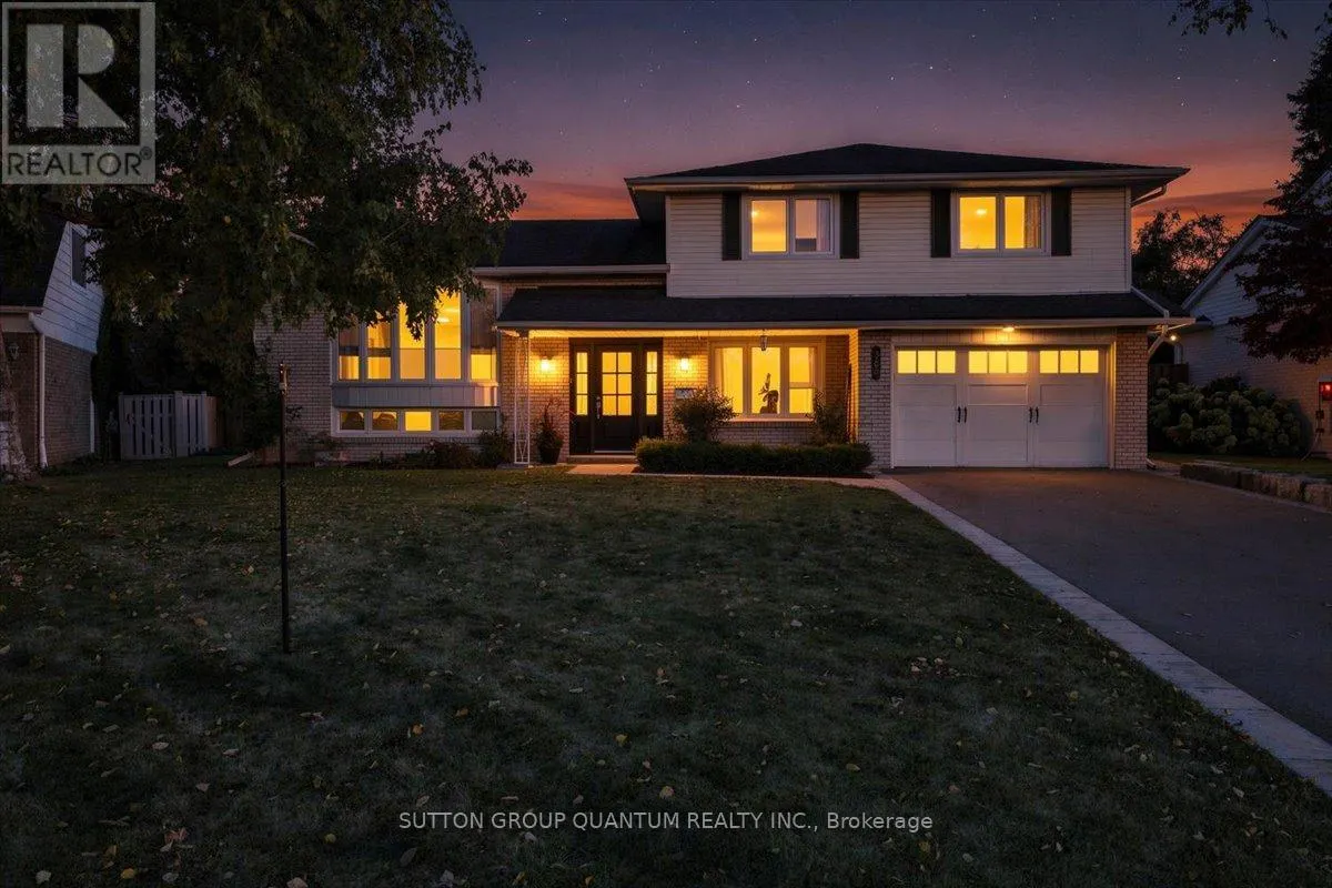 368 AURORA CRESCENT