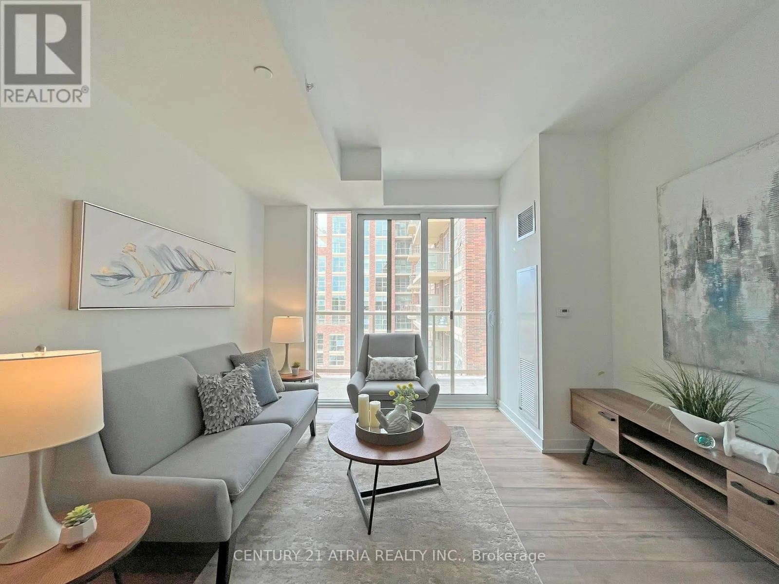 527 - 1787 ST.CLAIR AVENUE W