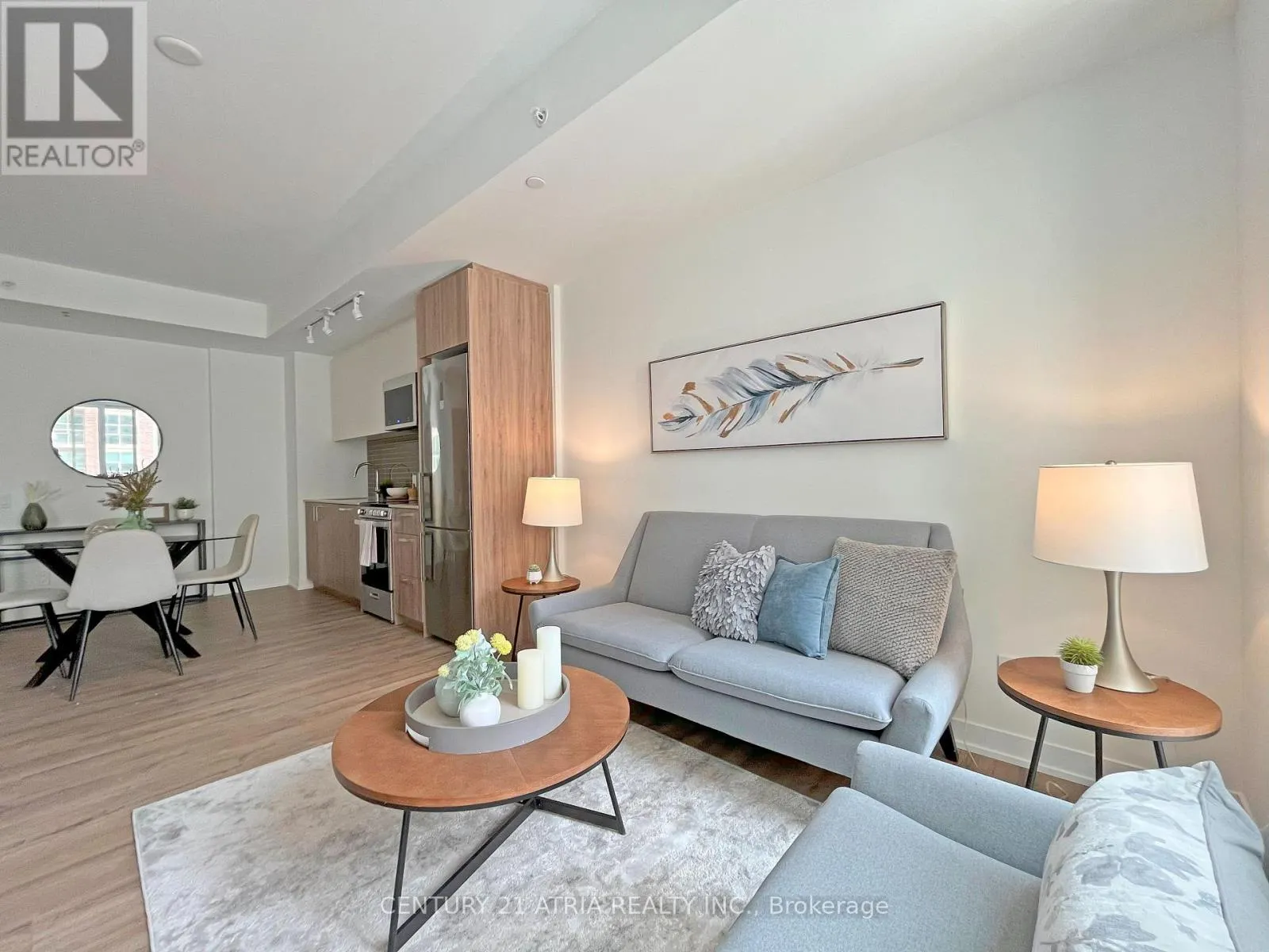 527 - 1787 ST.CLAIR AVENUE W