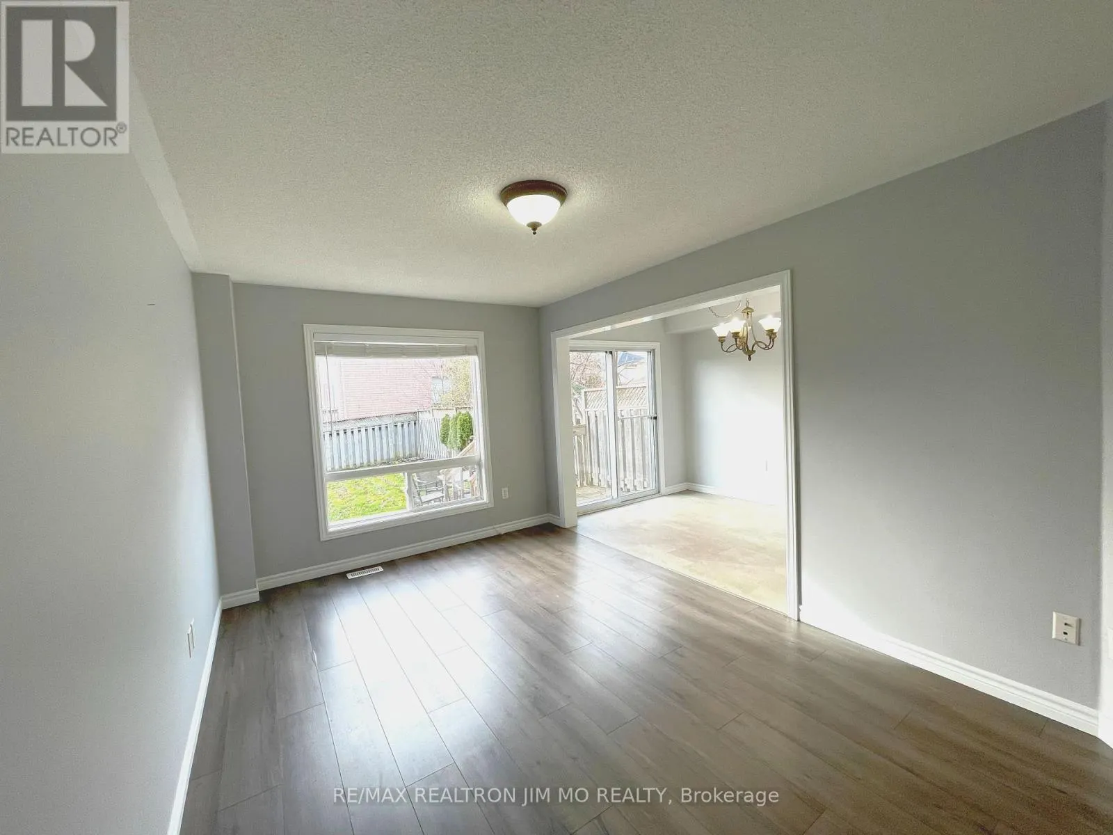 2272 HUMMINGBIRD WAY