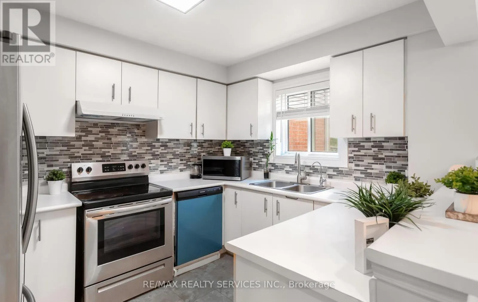 40 - 5659 GLEN ERIN DRIVE