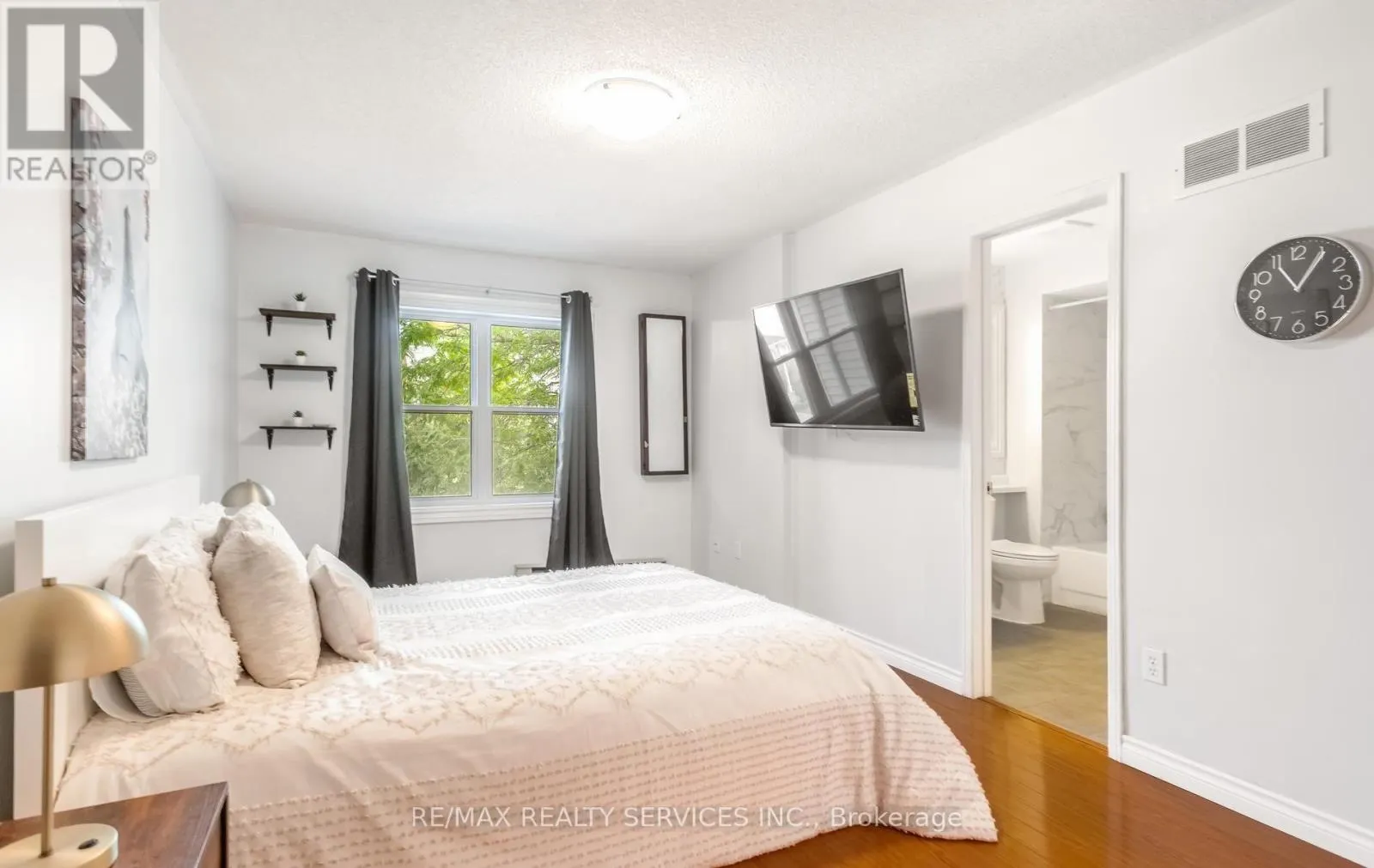 40 - 5659 GLEN ERIN DRIVE