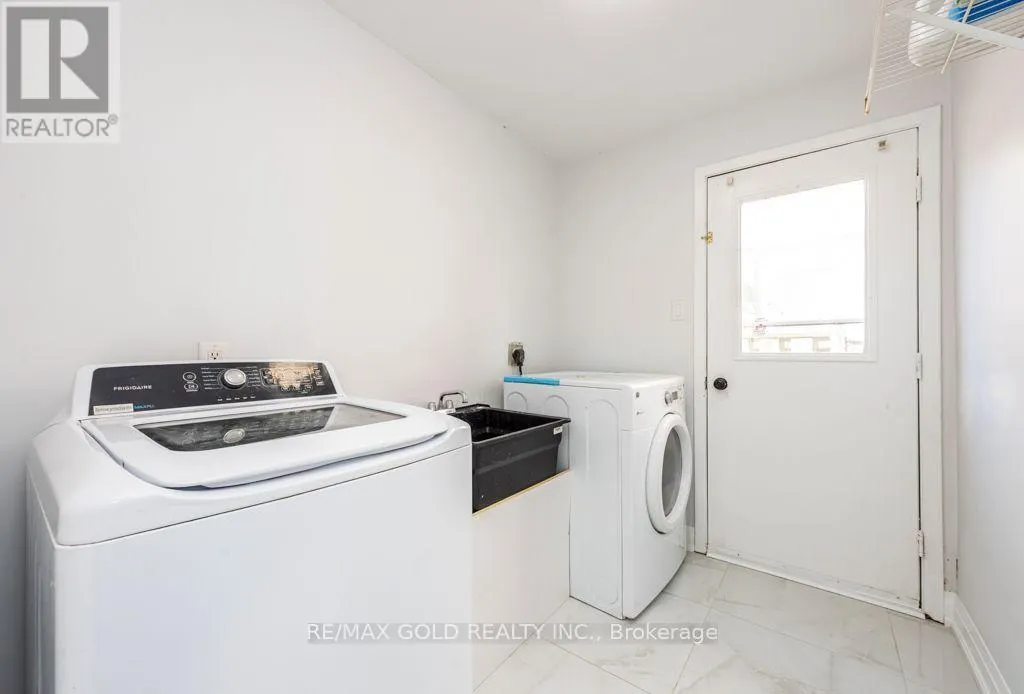 47 MIKADO CRESCENT
