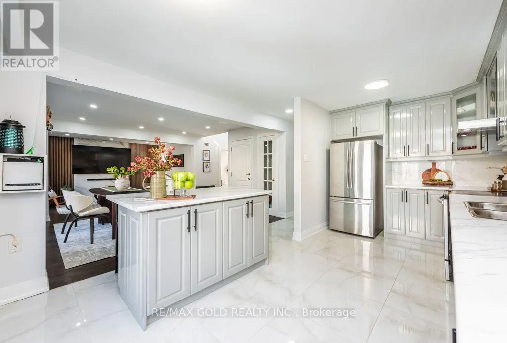 47 MIKADO CRESCENT