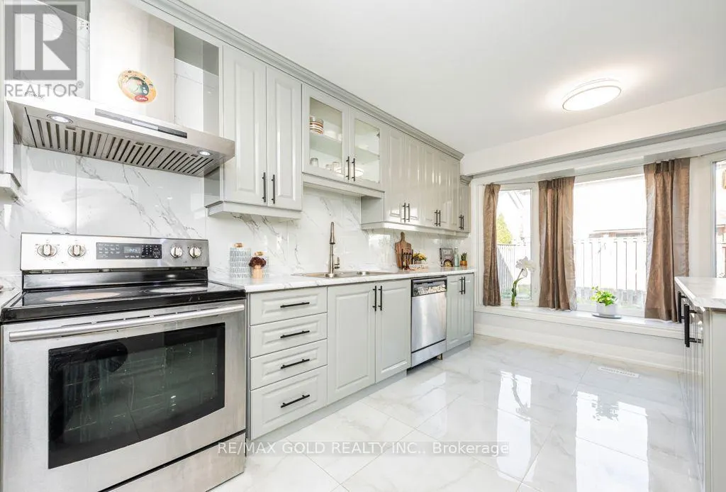 47 MIKADO CRESCENT