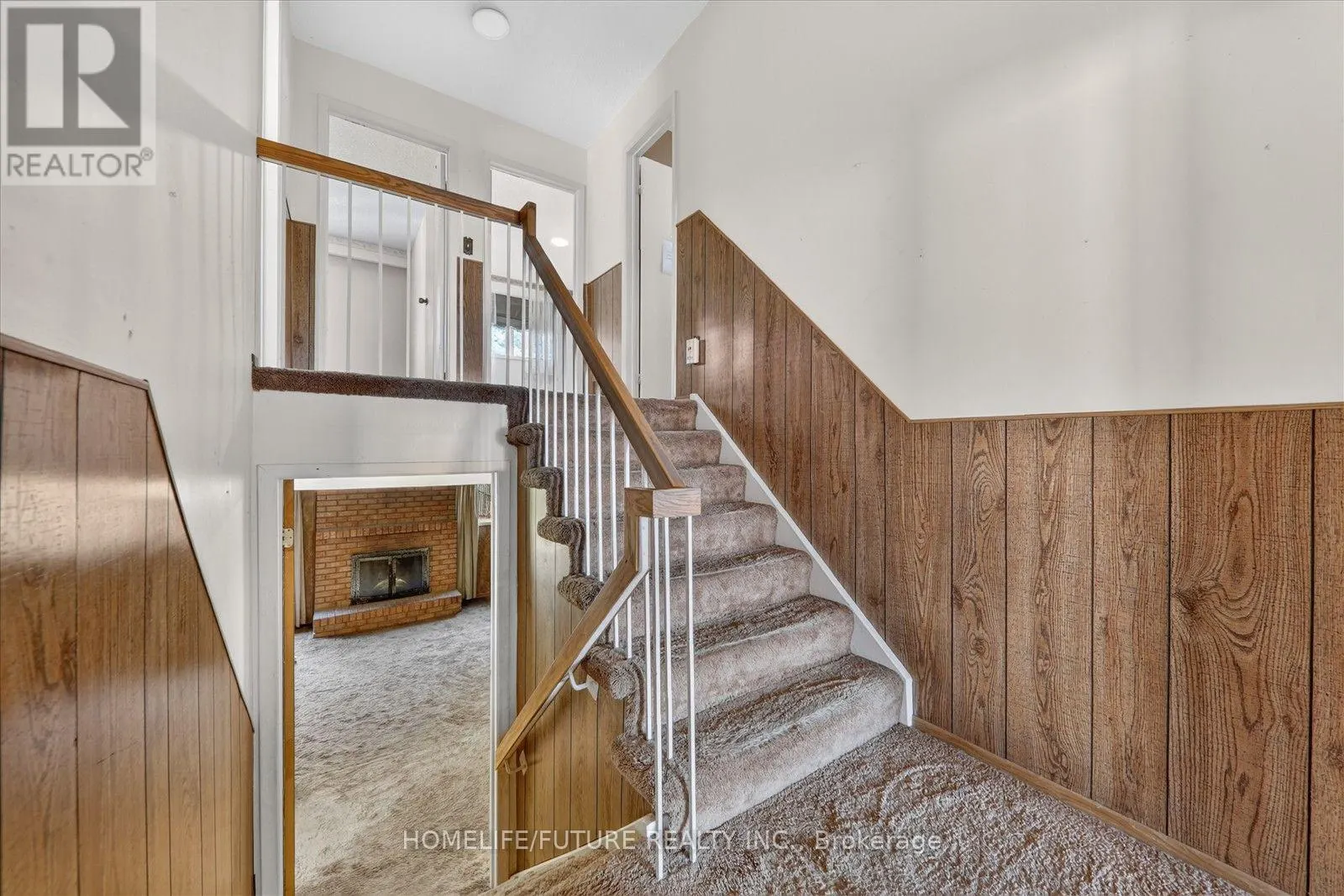 7 WINTERFOLD DRIVE