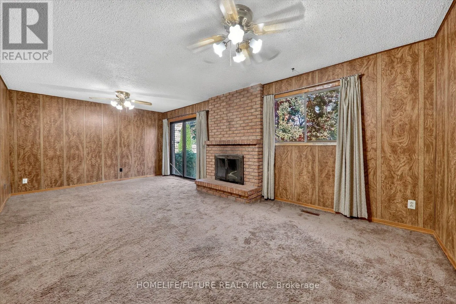 7 WINTERFOLD DRIVE