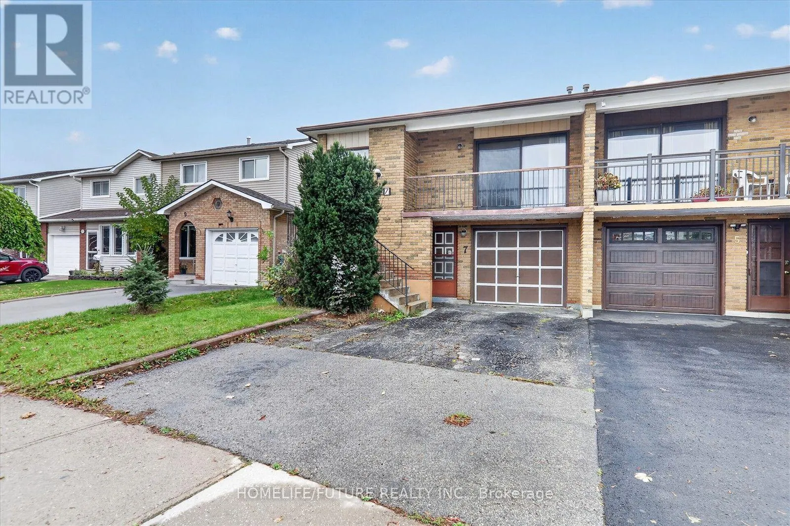 7 WINTERFOLD DRIVE