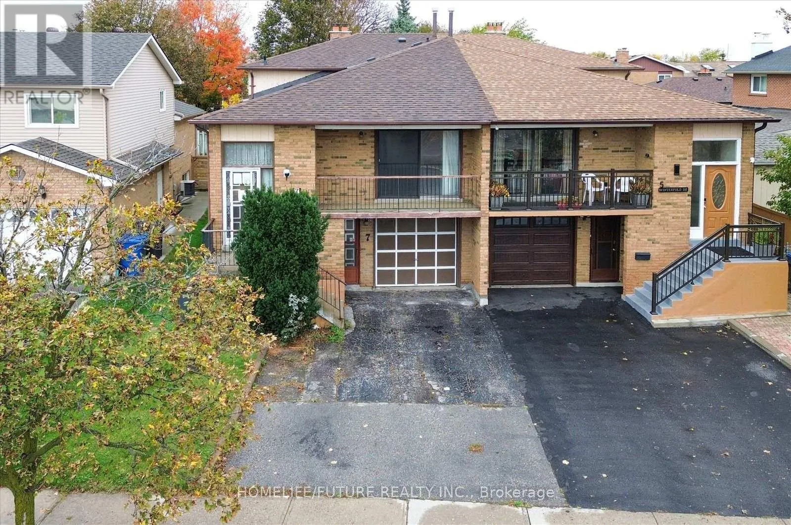 7 WINTERFOLD DRIVE