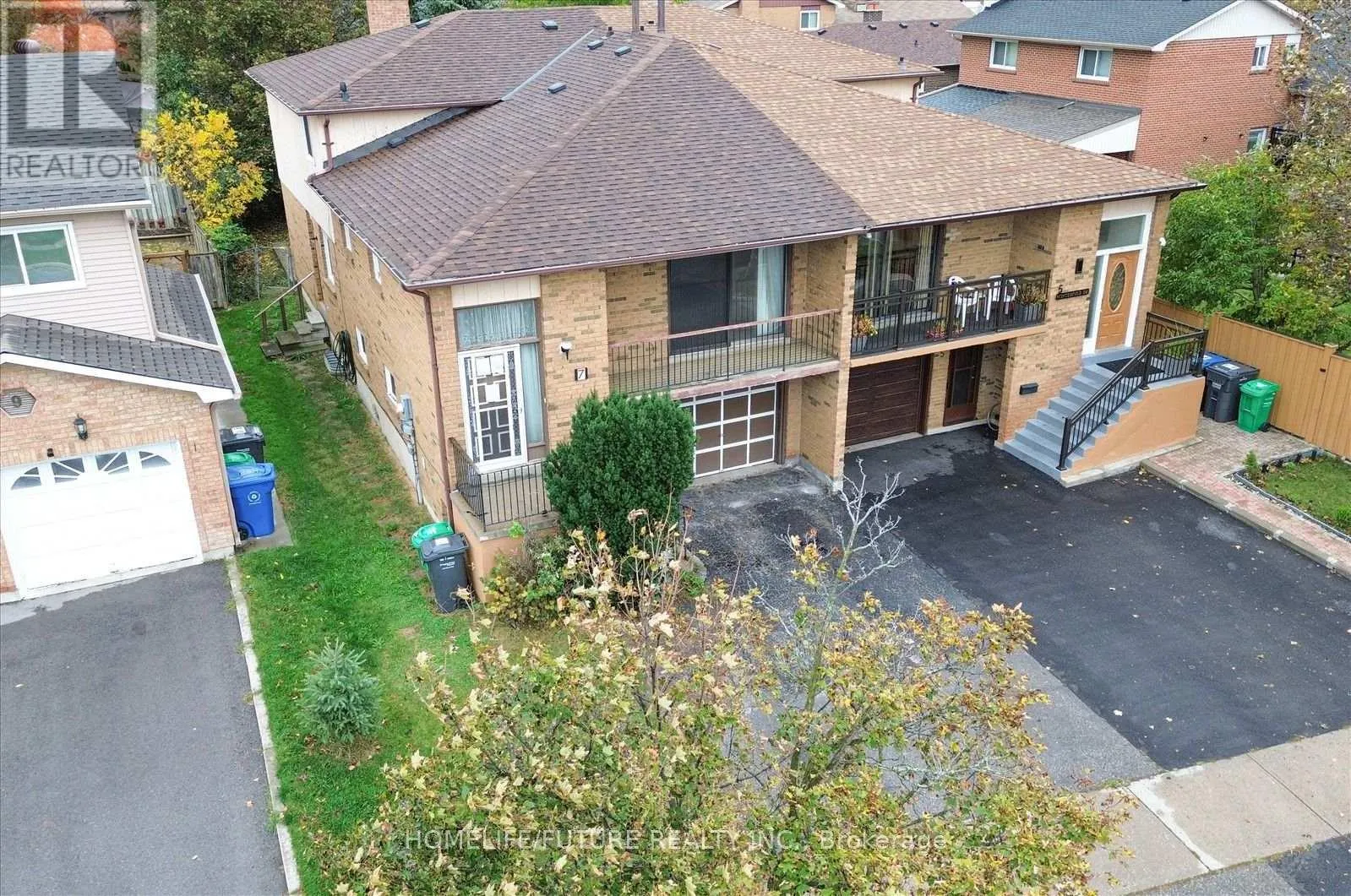 7 WINTERFOLD DRIVE