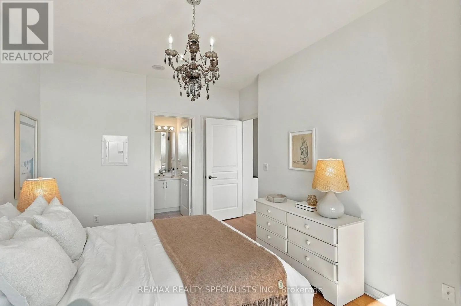 308 - 2230 LAKE SHORE BOULEVARD W