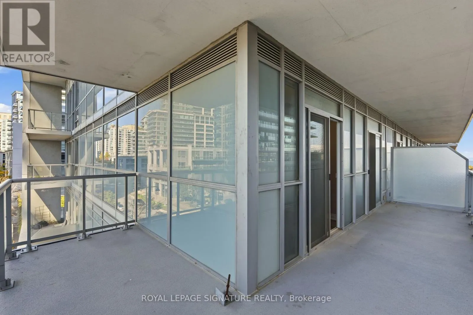 330 - 80 MARINE PARADE DRIVE
