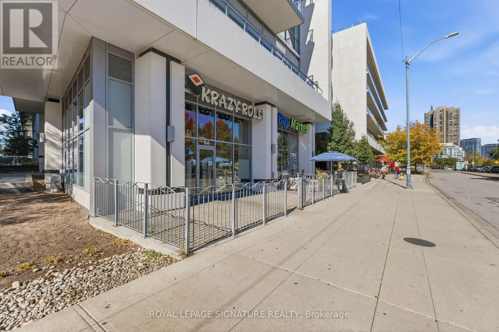 330 - 80 MARINE PARADE DRIVE