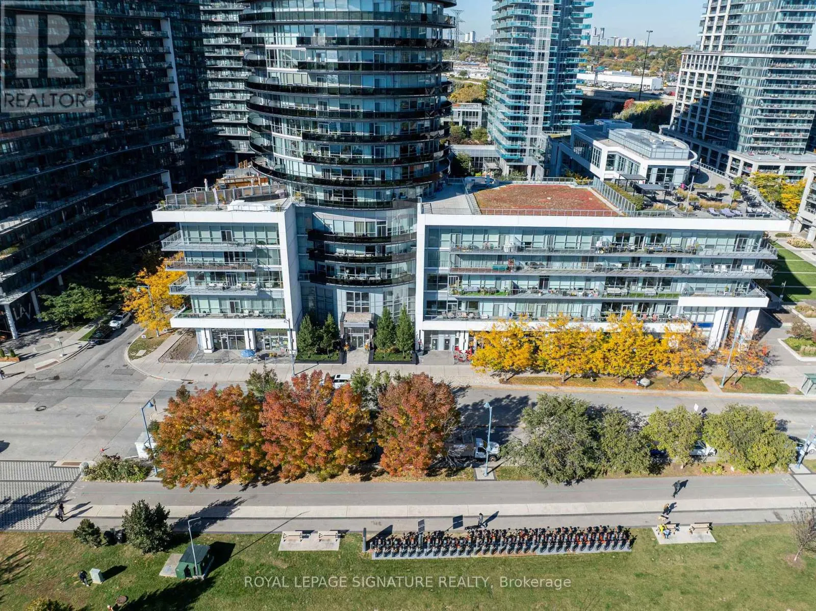 330 - 80 MARINE PARADE DRIVE