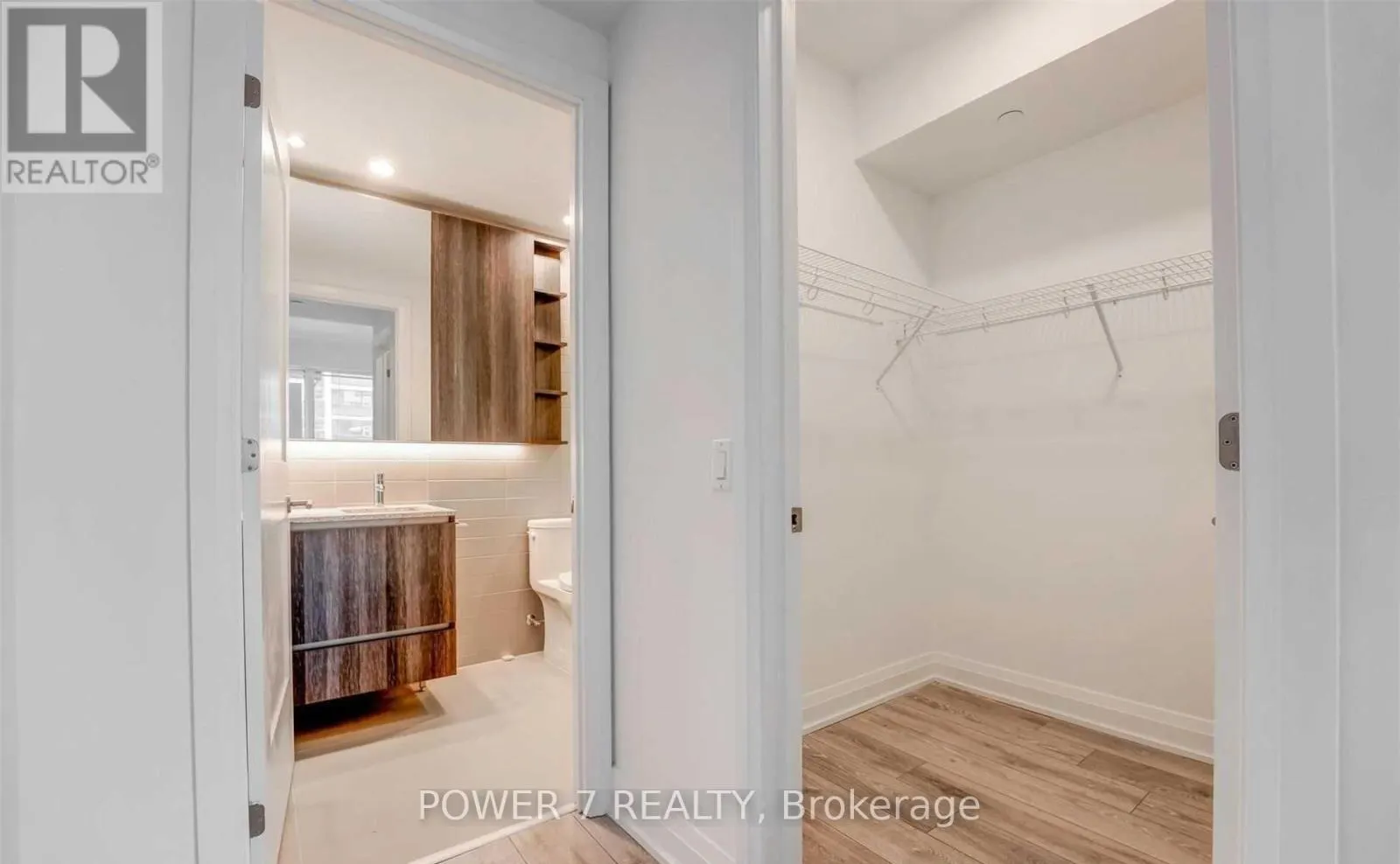 1001 - 21 PARK STREET E