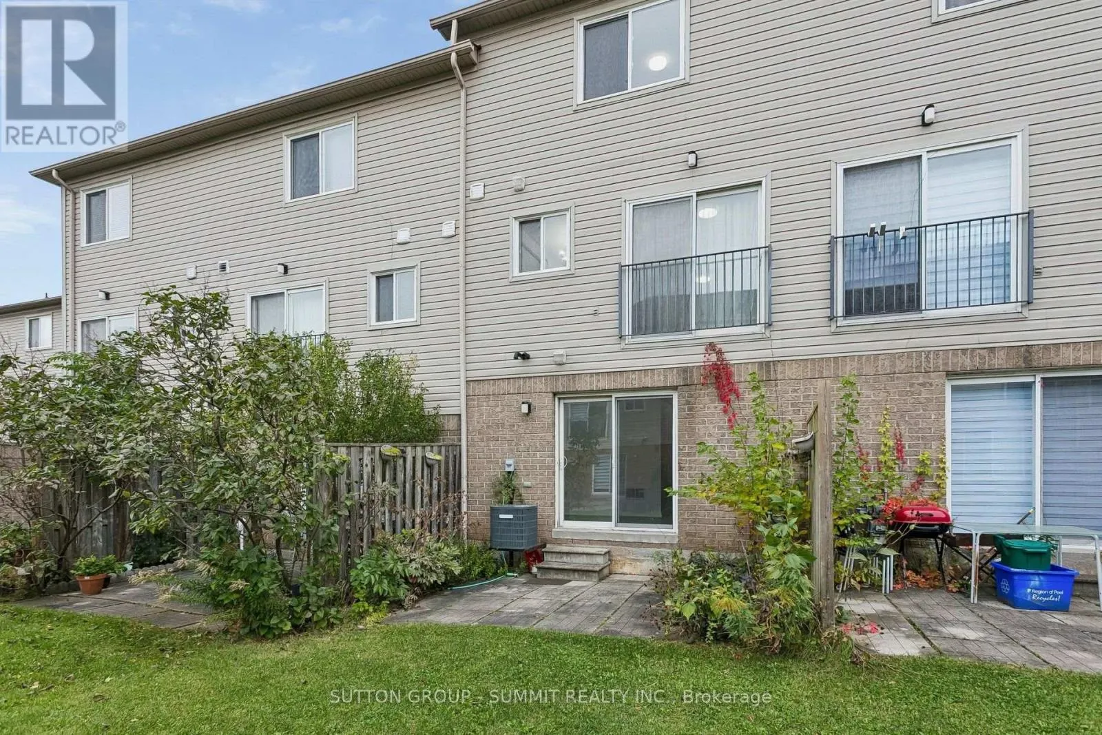 167 TRUDEAU AVENUE E