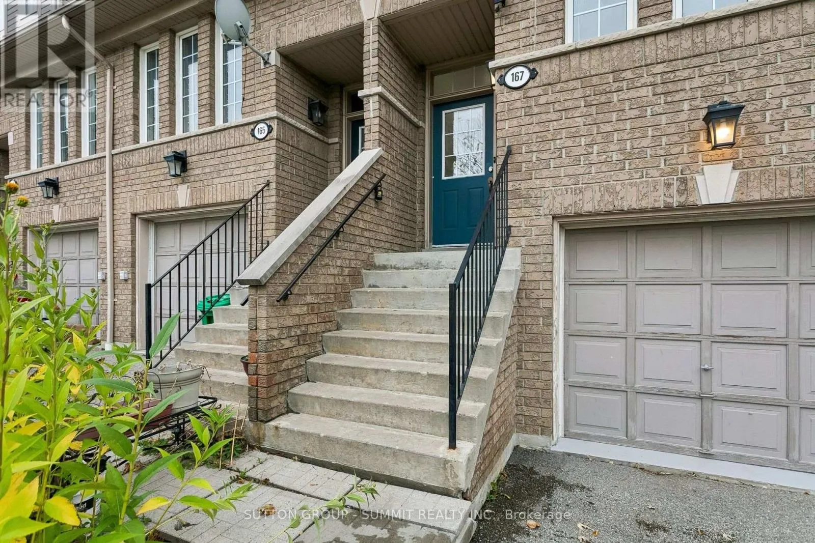 167 TRUDEAU AVENUE E