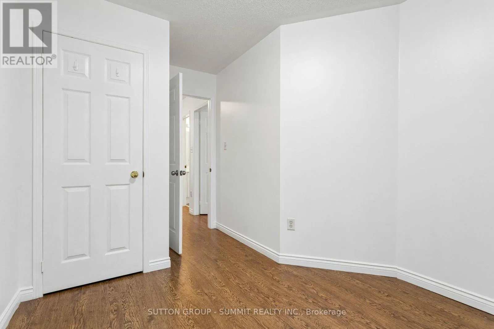167 TRUDEAU AVENUE E