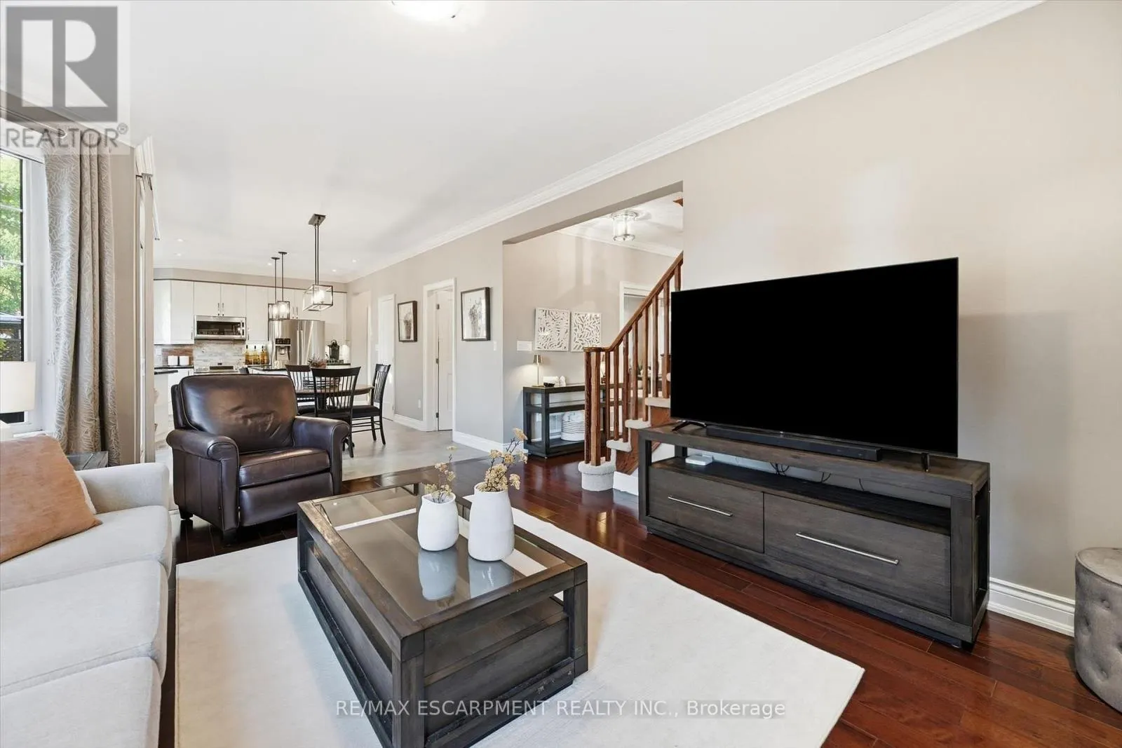 1367 MCGUFFIN GATE