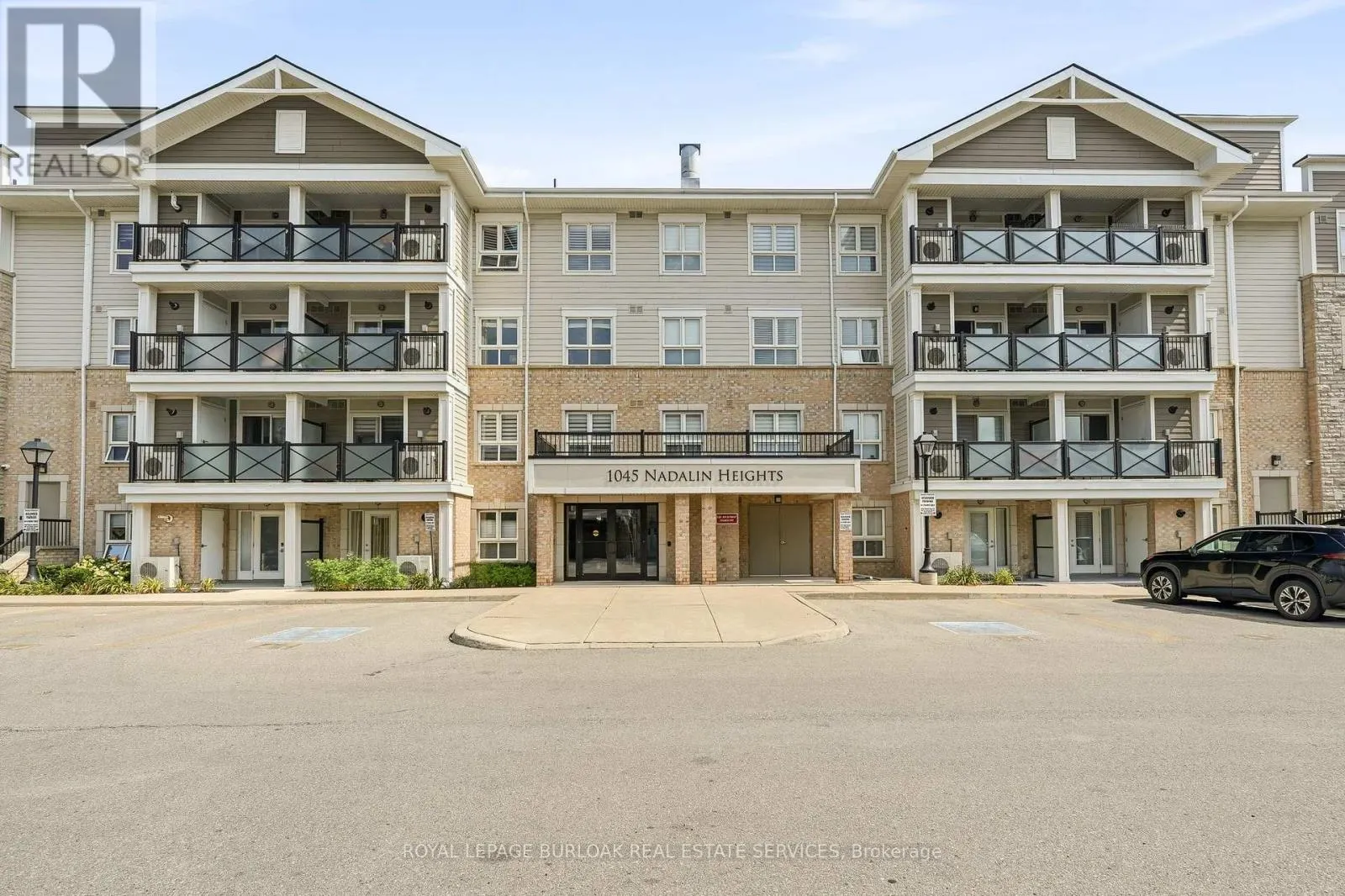 309 - 1045 NADALIN HEIGHTS