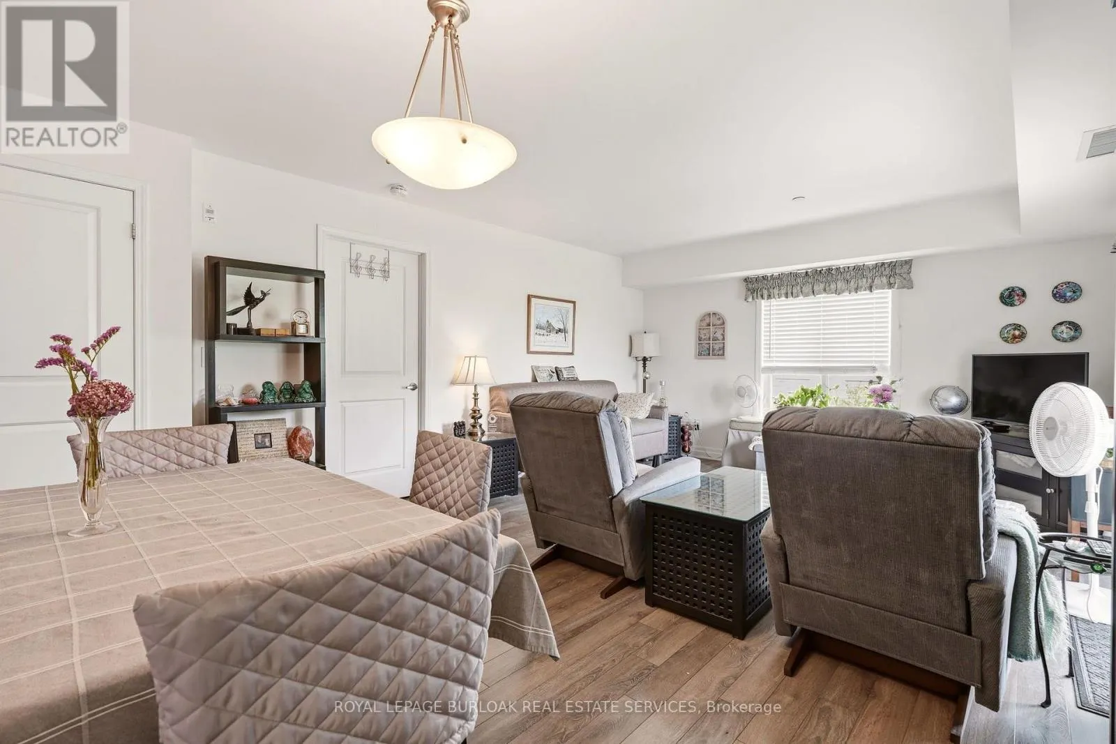 309 - 1045 NADALIN HEIGHTS