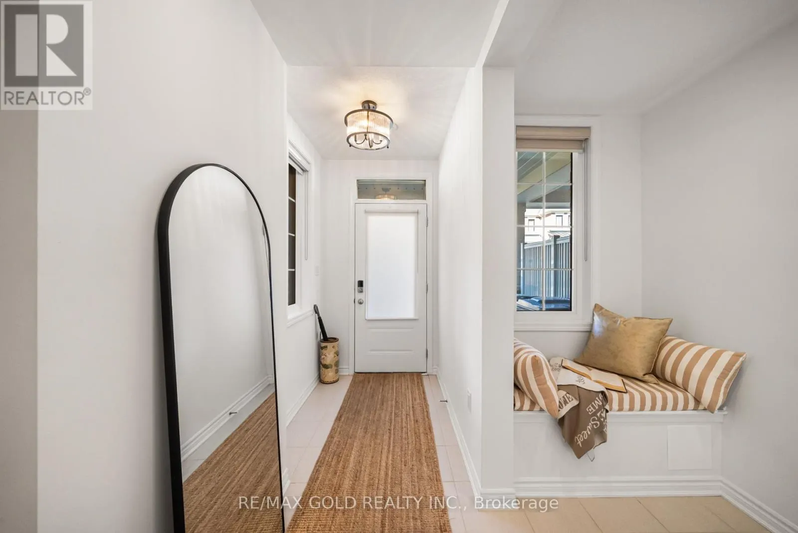 41 KEPPEL CIRCLE