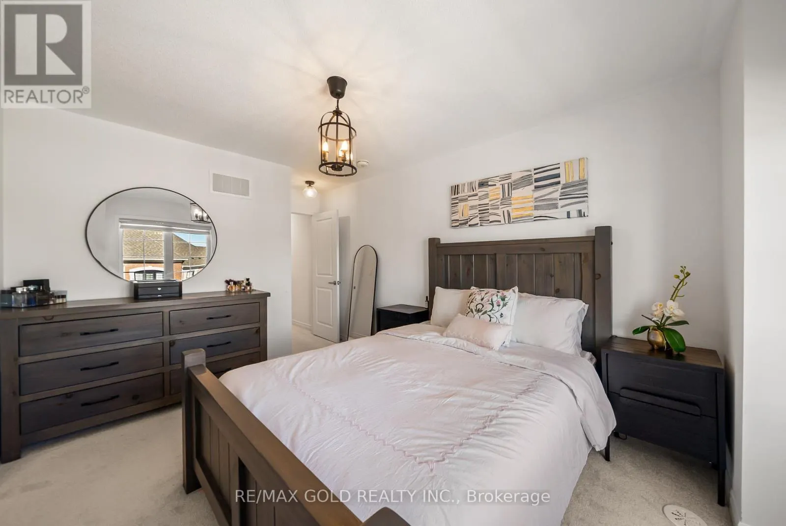 41 KEPPEL CIRCLE