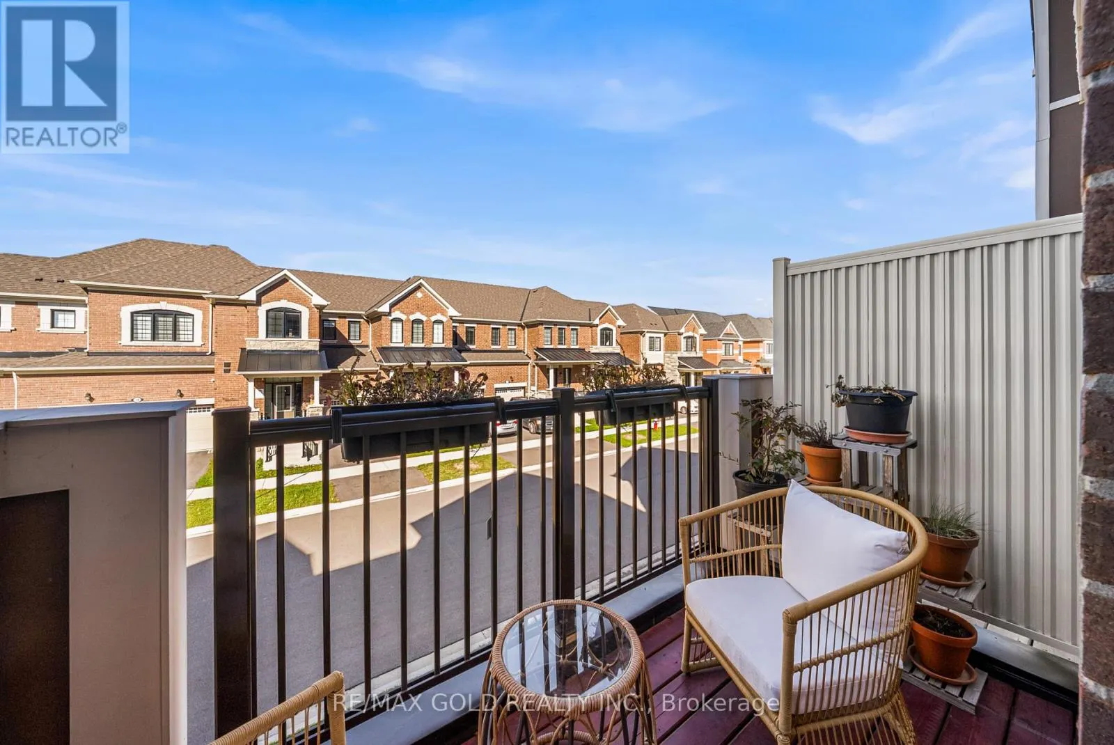 41 KEPPEL CIRCLE