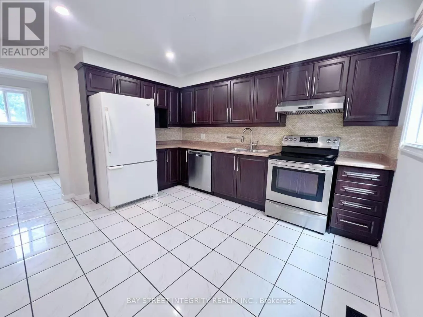 4073 PAVILLION COURT