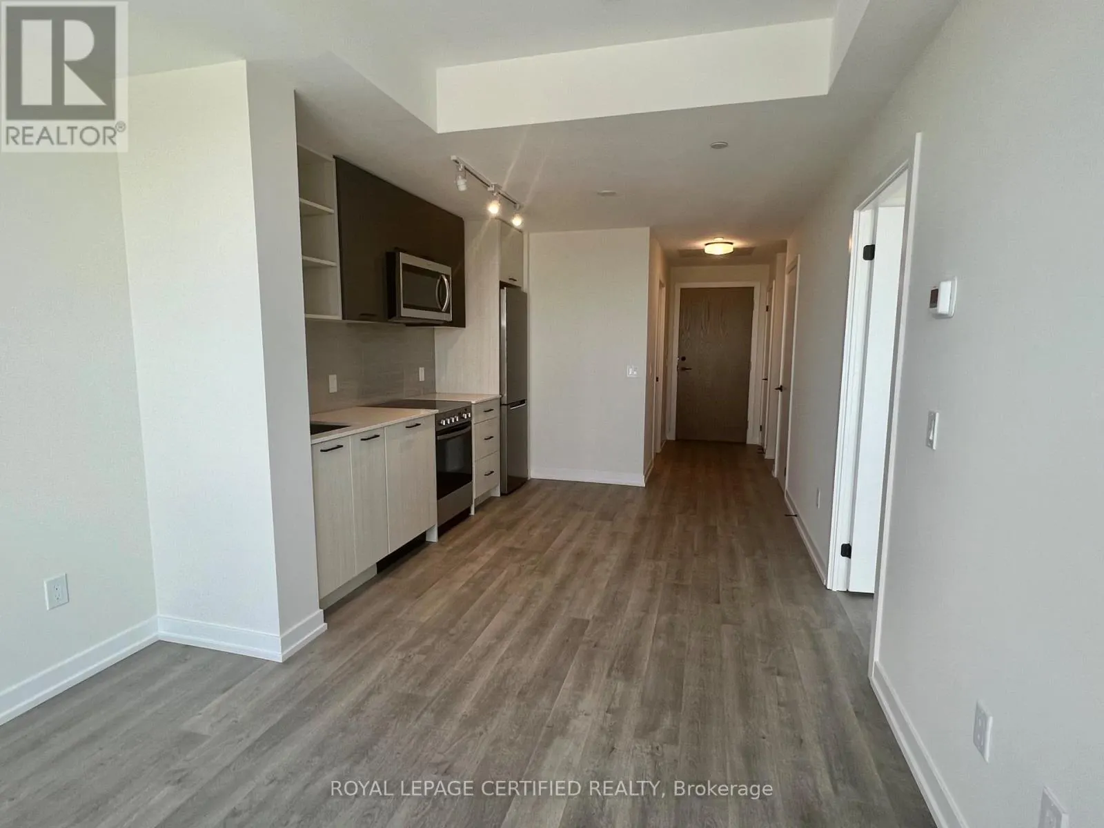 522 - 2300 ST. CLAIR AVENUE W