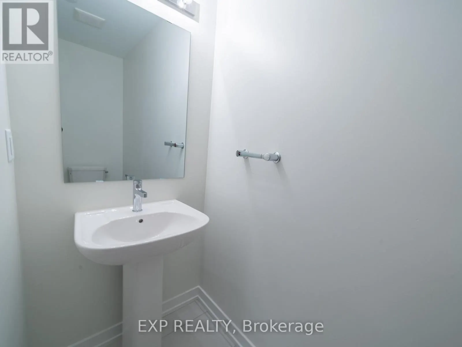 19 - 3566 COLONIAL DRIVE