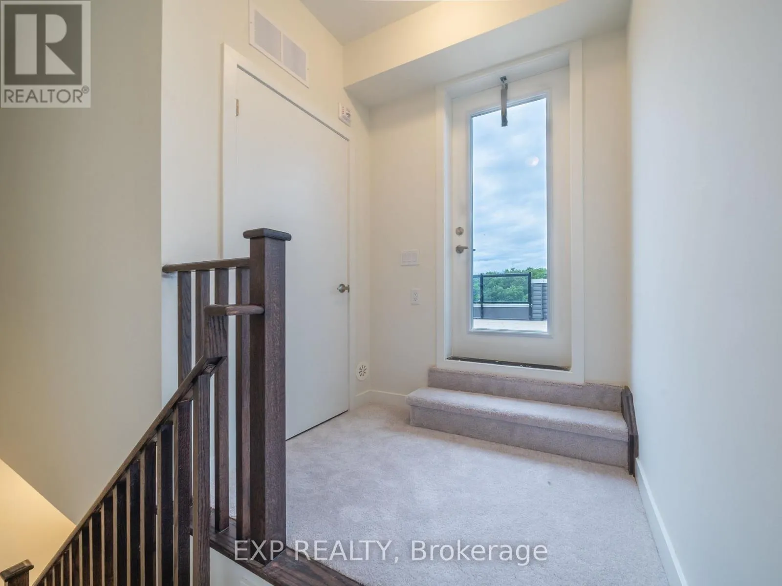 19 - 3566 COLONIAL DRIVE