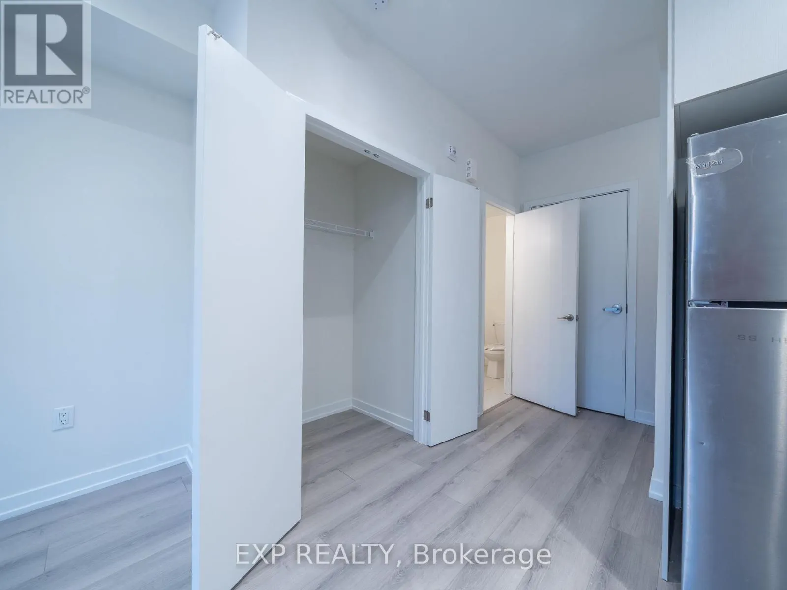 19 - 3566 COLONIAL DRIVE