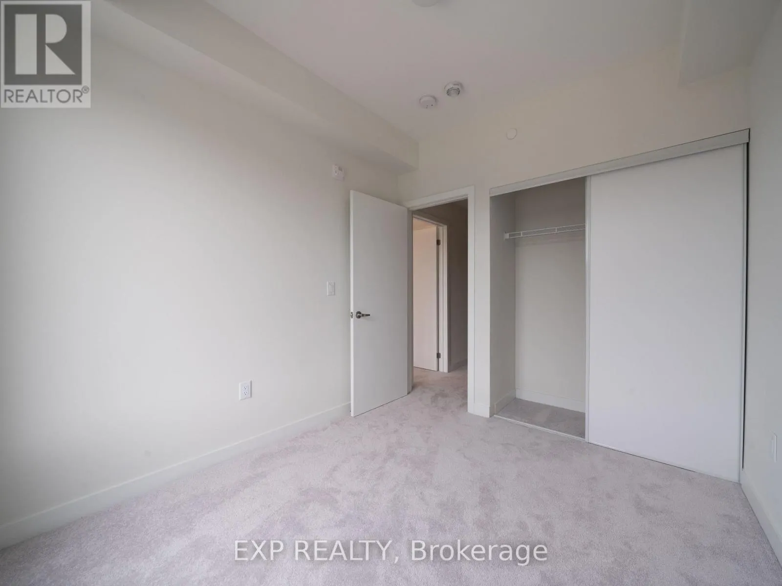 19 - 3566 COLONIAL DRIVE