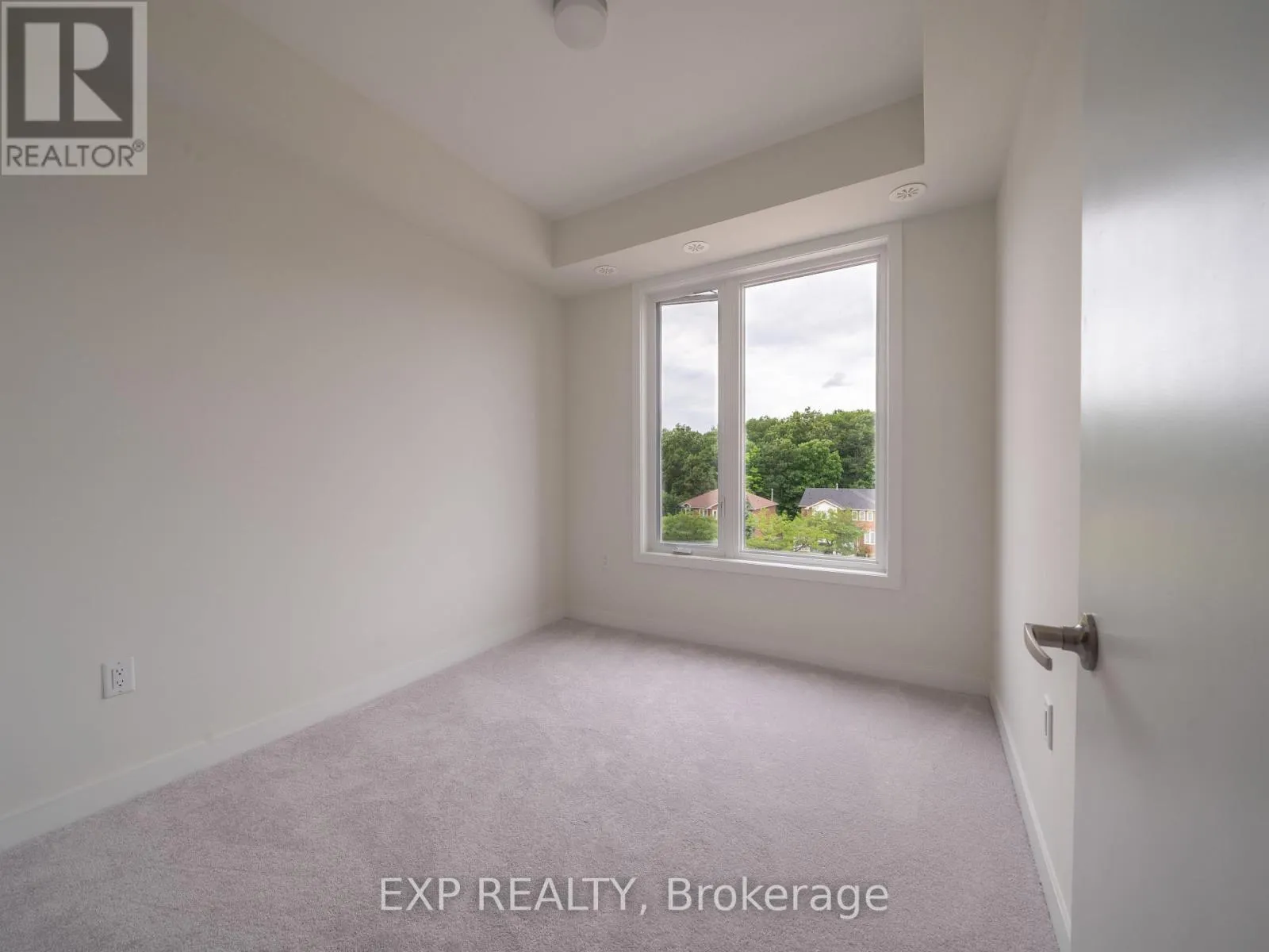 19 - 3566 COLONIAL DRIVE