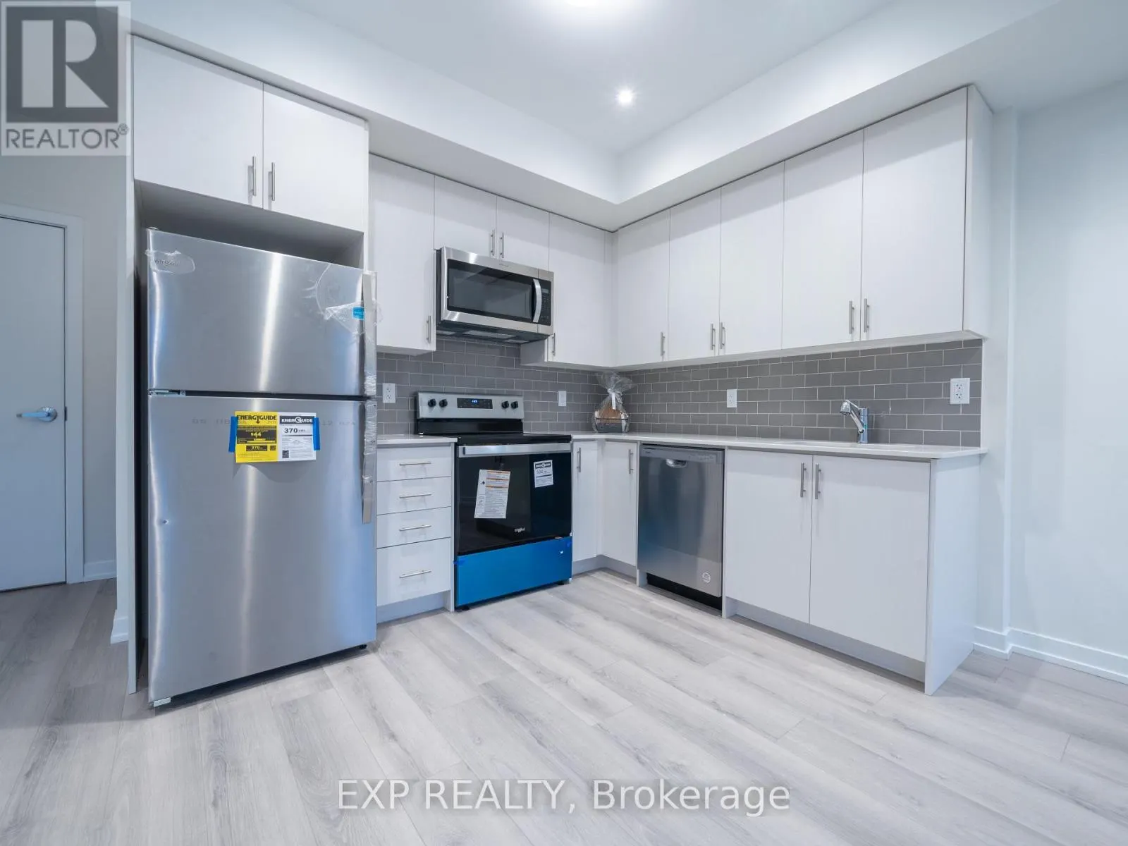 19 - 3566 COLONIAL DRIVE