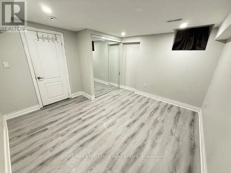 BSMT - 106 FLURRY CIRCLE