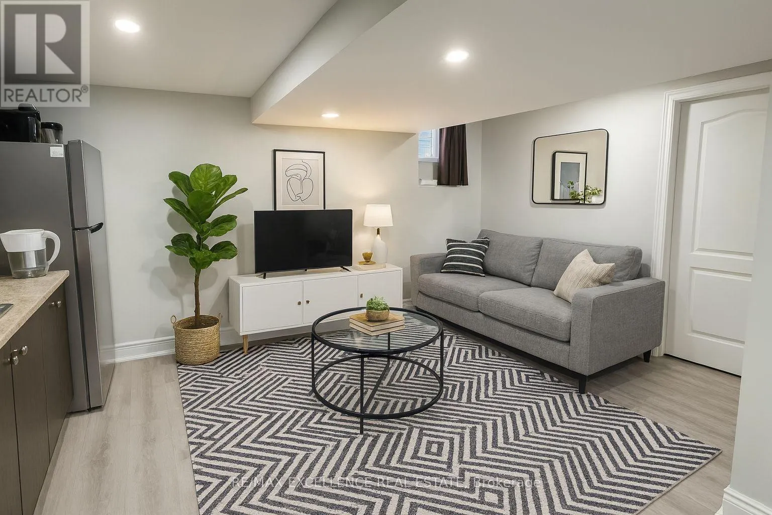 BSMT - 106 FLURRY CIRCLE