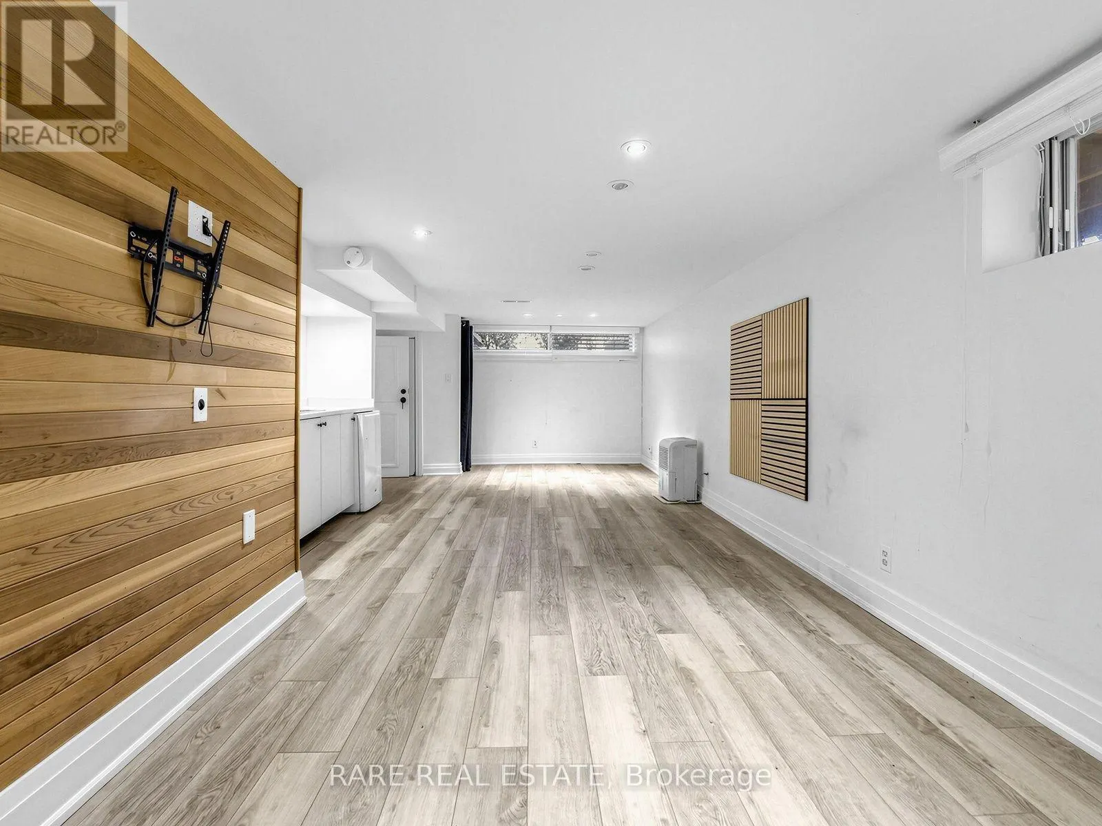204 SANDBROOK ROAD