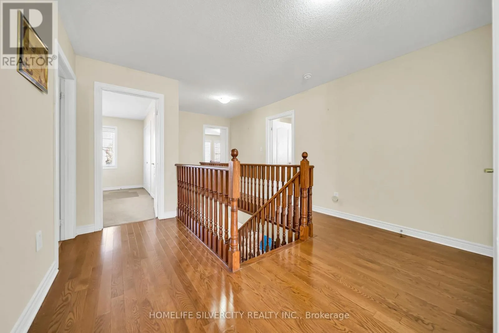 70 APPLEAIRE CRESCENT