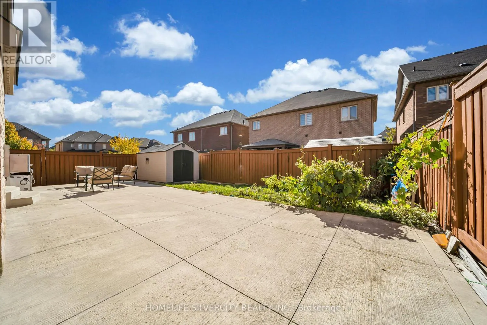 70 APPLEAIRE CRESCENT