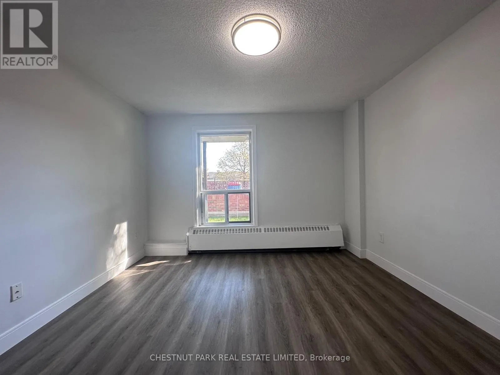 109 - 1060 CAVEN STREET