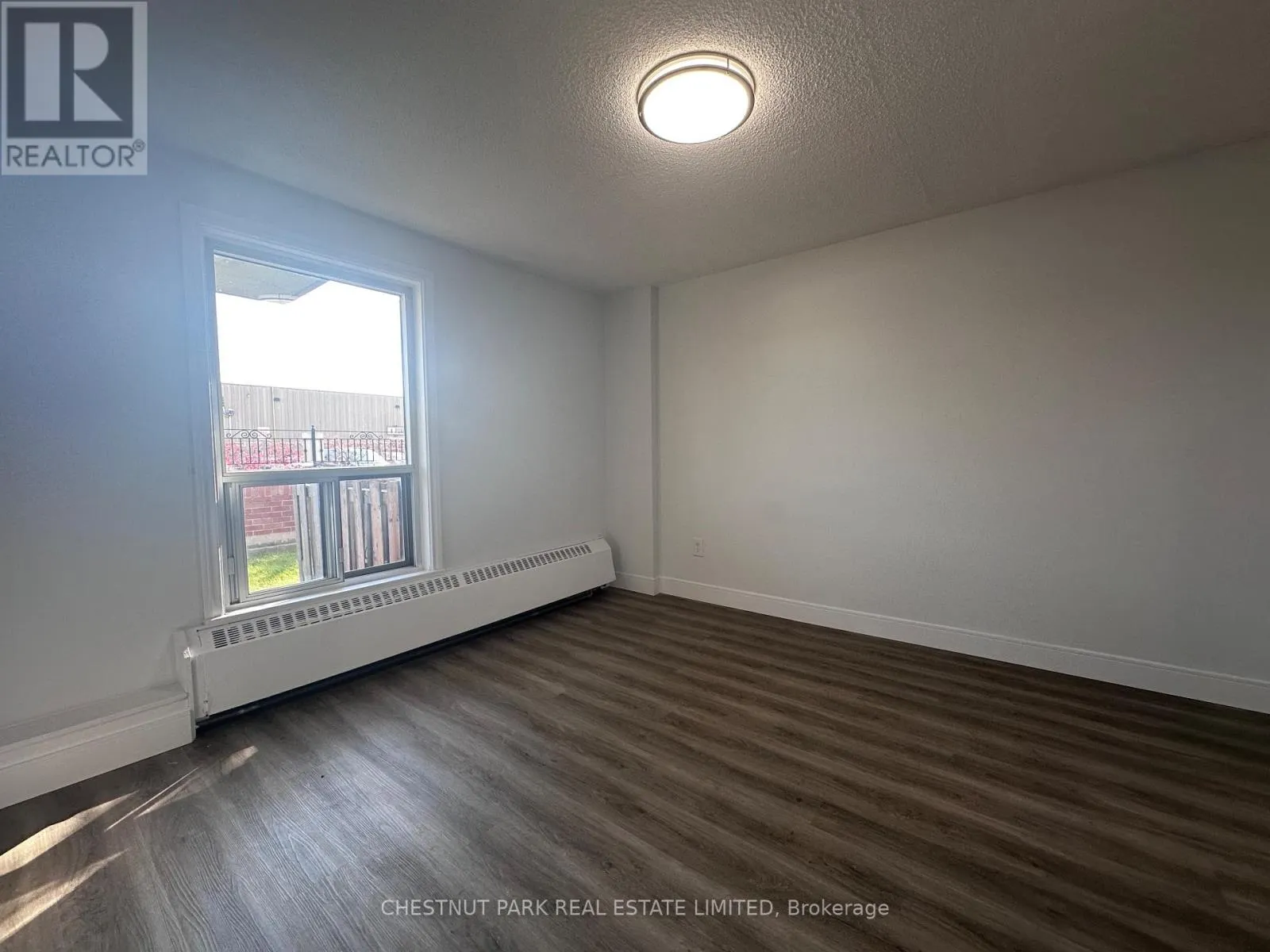 109 - 1060 CAVEN STREET