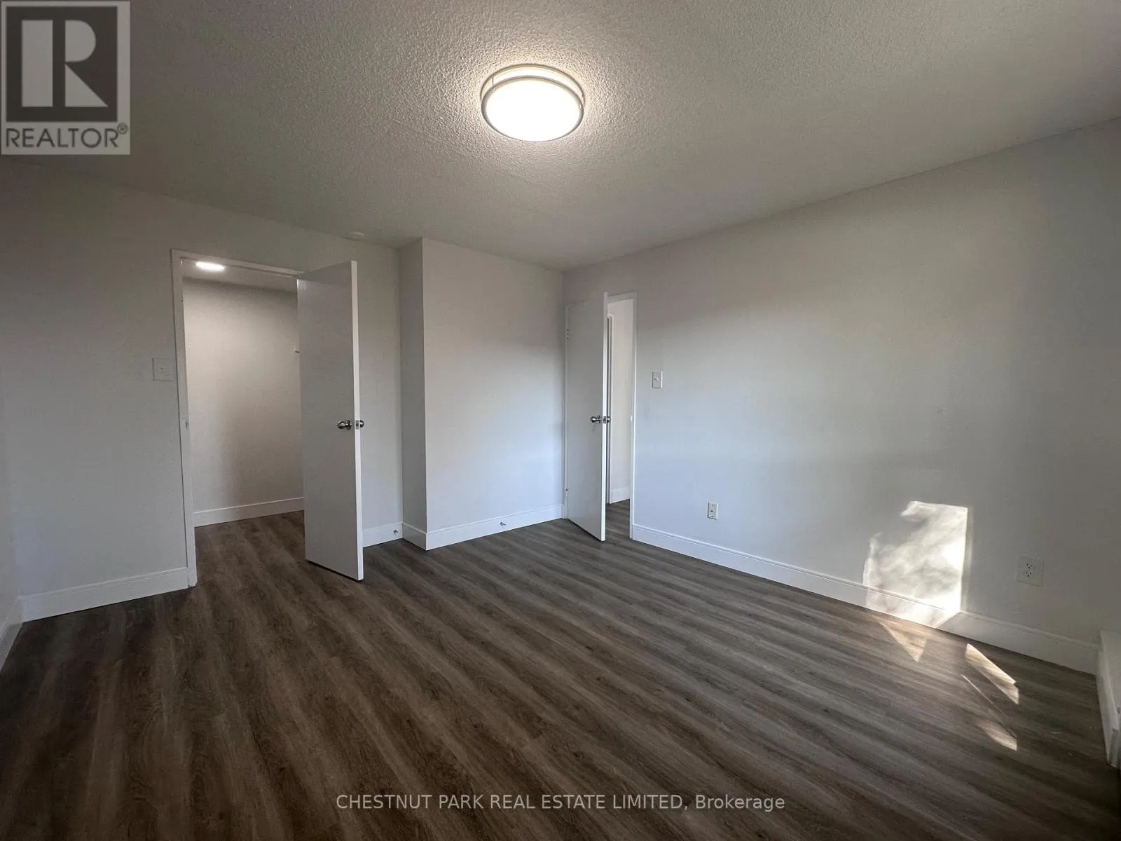 109 - 1060 CAVEN STREET